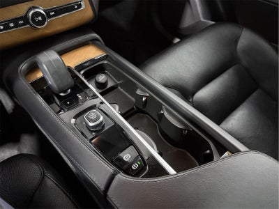 2023 Volvo XC90 Plus