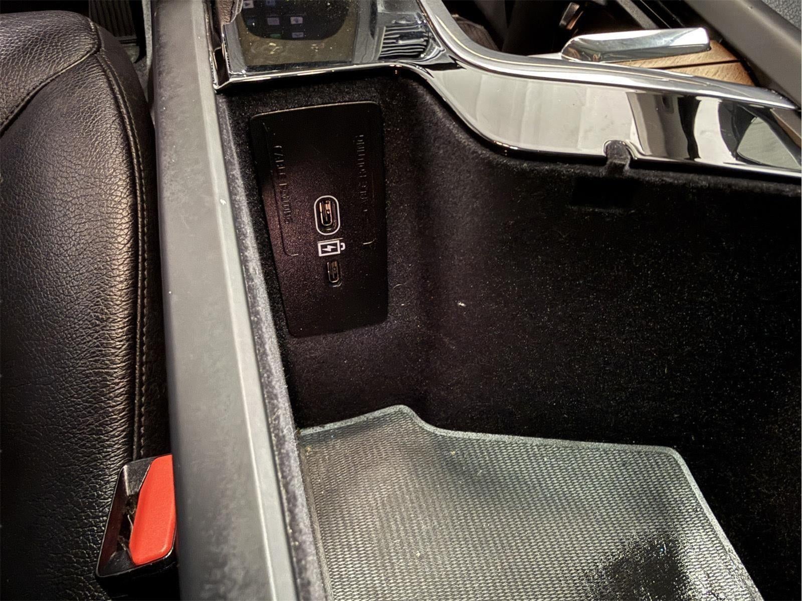 2023 Volvo XC90 Plus