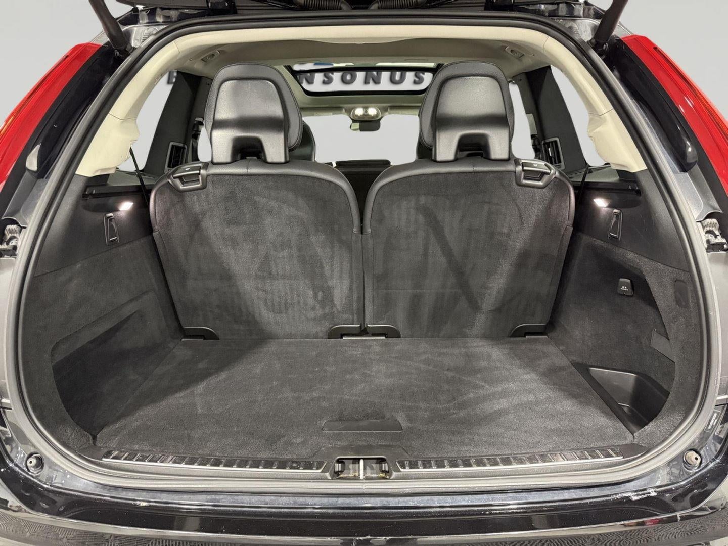 2023 Volvo XC90 Plus