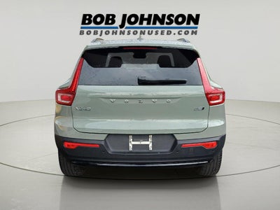 2025 Volvo Xc40 Ultra Dark Theme