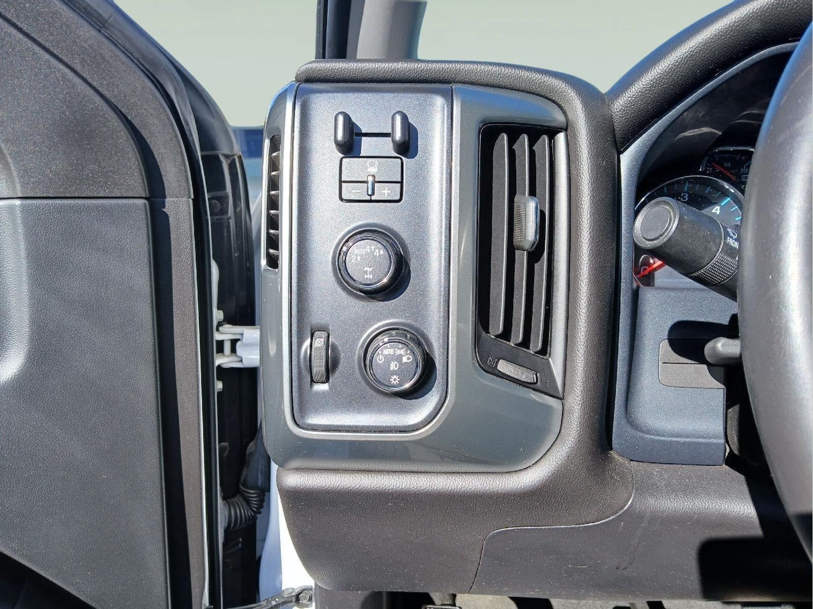 2017 Chevrolet Silverado LT