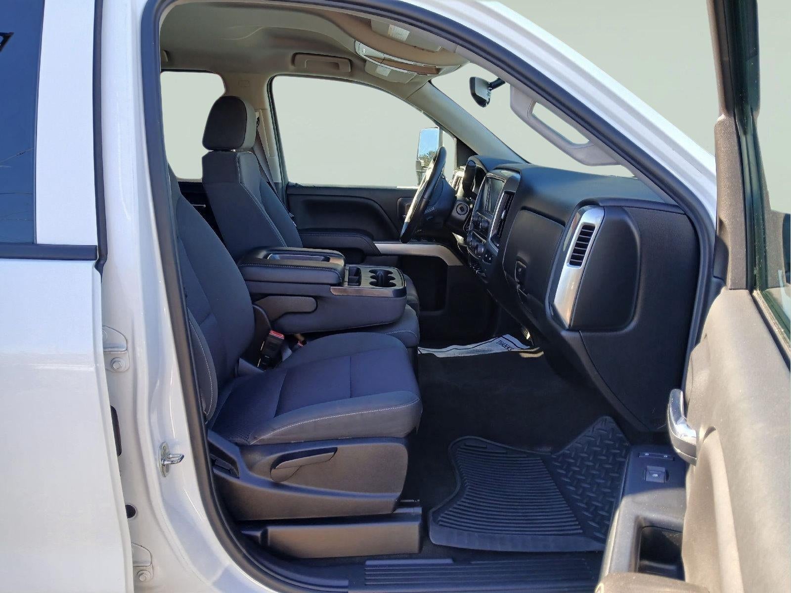 2017 Chevrolet Silverado LT
