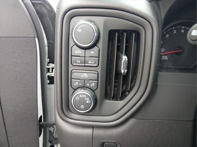 2024 Chevrolet Silverado Custom