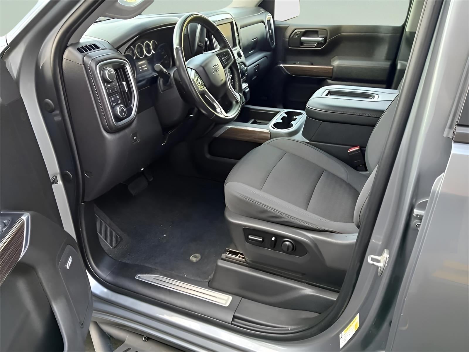 2020 Chevrolet Silverado RST