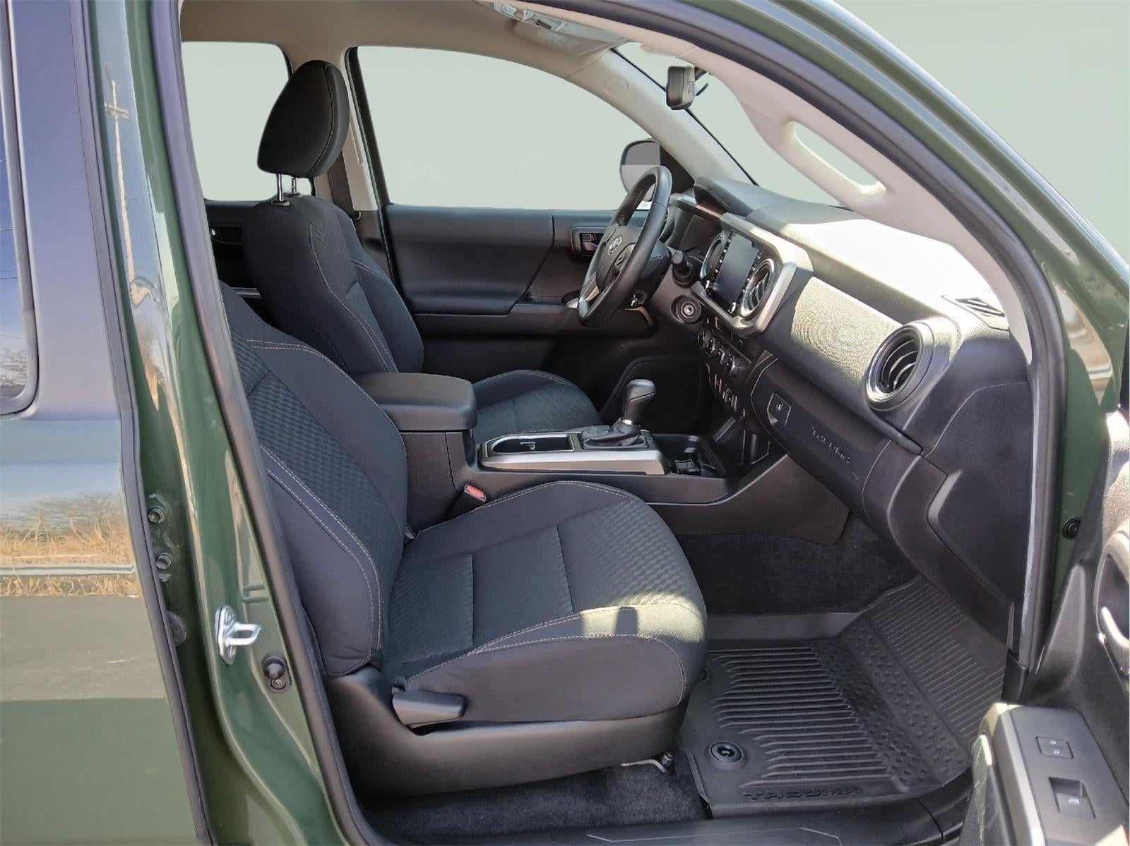 2021 Toyota TACOMA SR5 SR5 V6