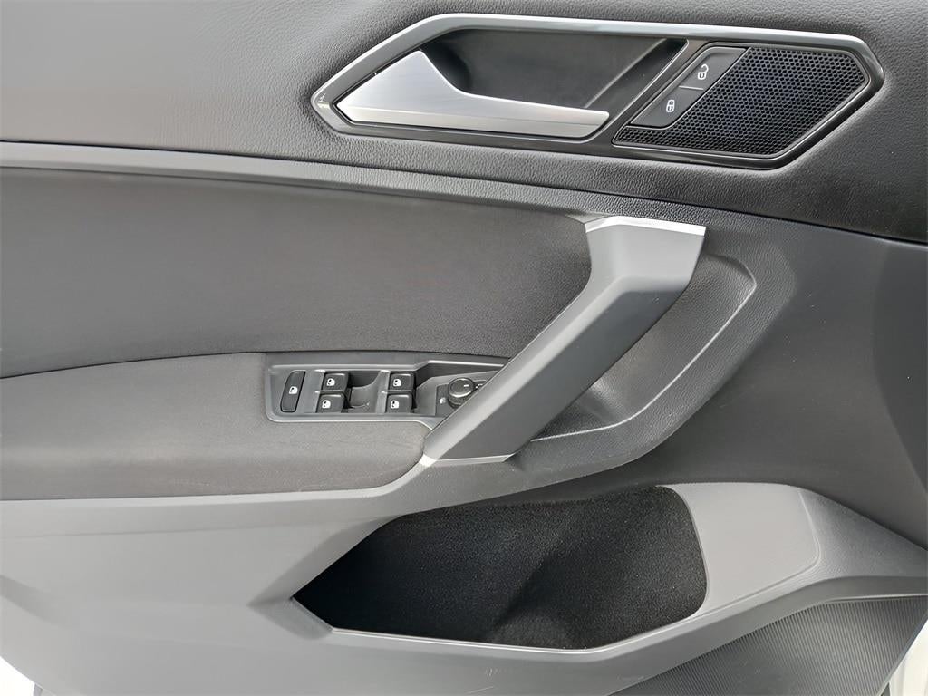 2018 Volkswagen Tiguan S