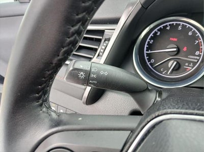 2019 Toyota CAMRY XLE