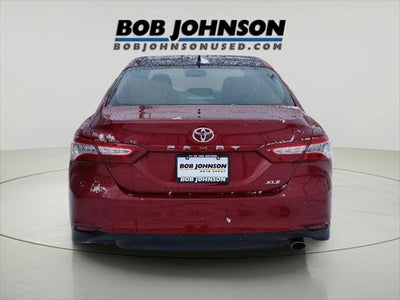 2019 Toyota CAMRY XLE