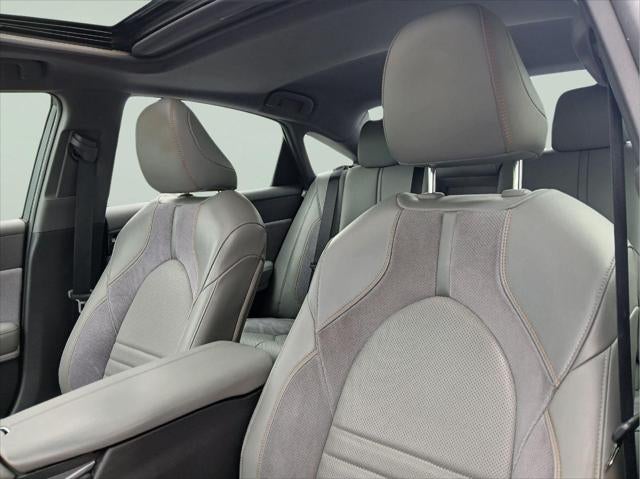 2019 Toyota Avalon Hybrid XSE