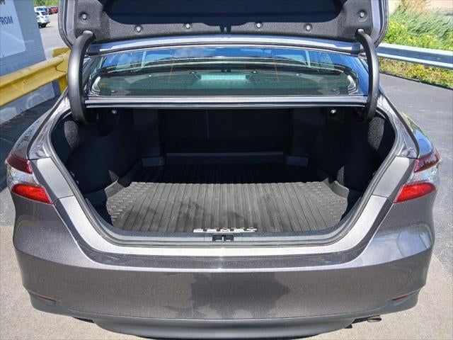 2022 Toyota Camry LE AUTO