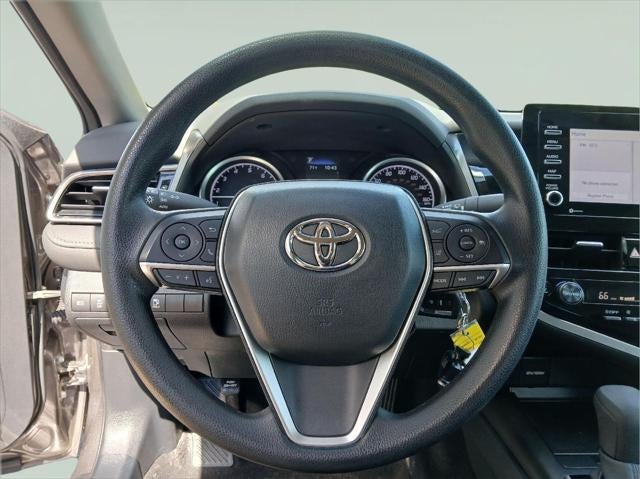2022 Toyota Camry LE AUTO