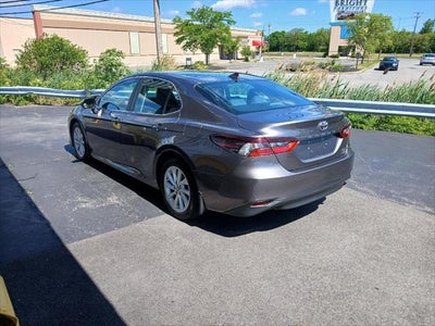 2022 Toyota Camry LE AUTO