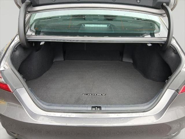 2022 Toyota CAMRY Hybrid LE