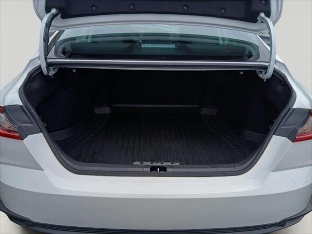 2025 Toyota Camry SE AWD