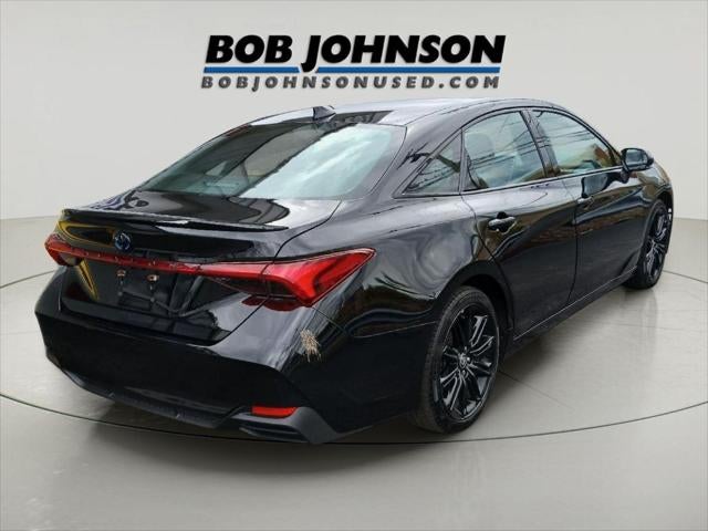 2022 Toyota AVALON HYBRID XSE Nightshade