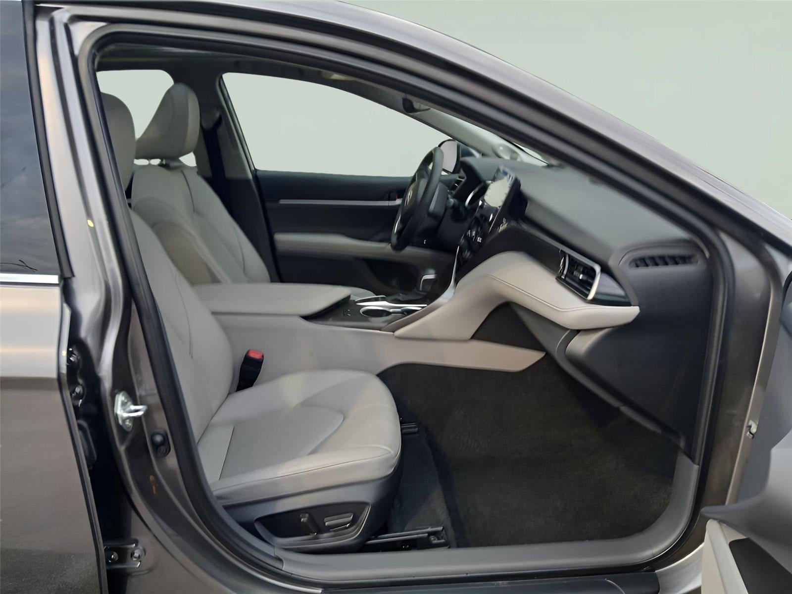 2023 Toyota CAMRY XLE