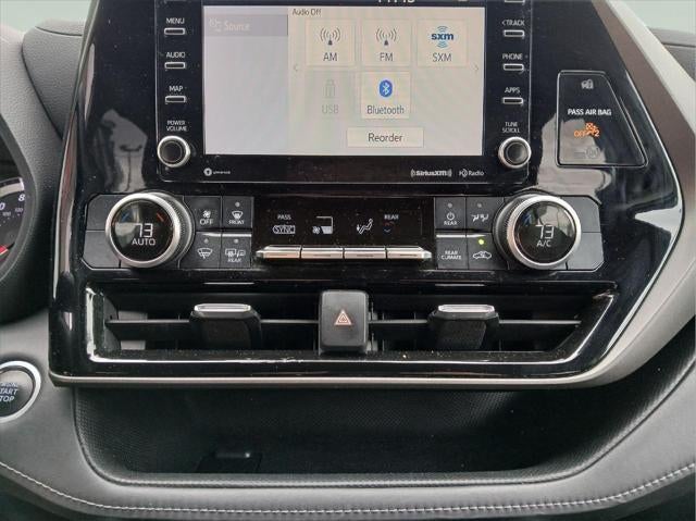 2021 Toyota HIGHLANDER LE