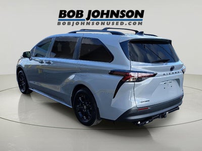 2025 Toyota SIENNA XLE AWD Woodland Edition