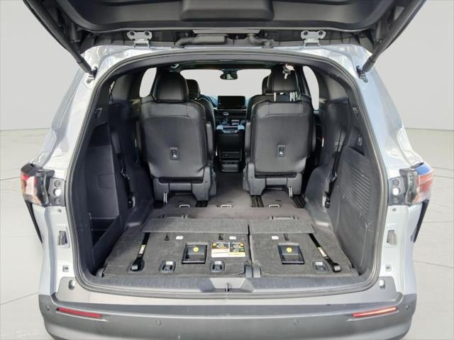 2025 Toyota SIENNA XLE AWD Woodland Edition