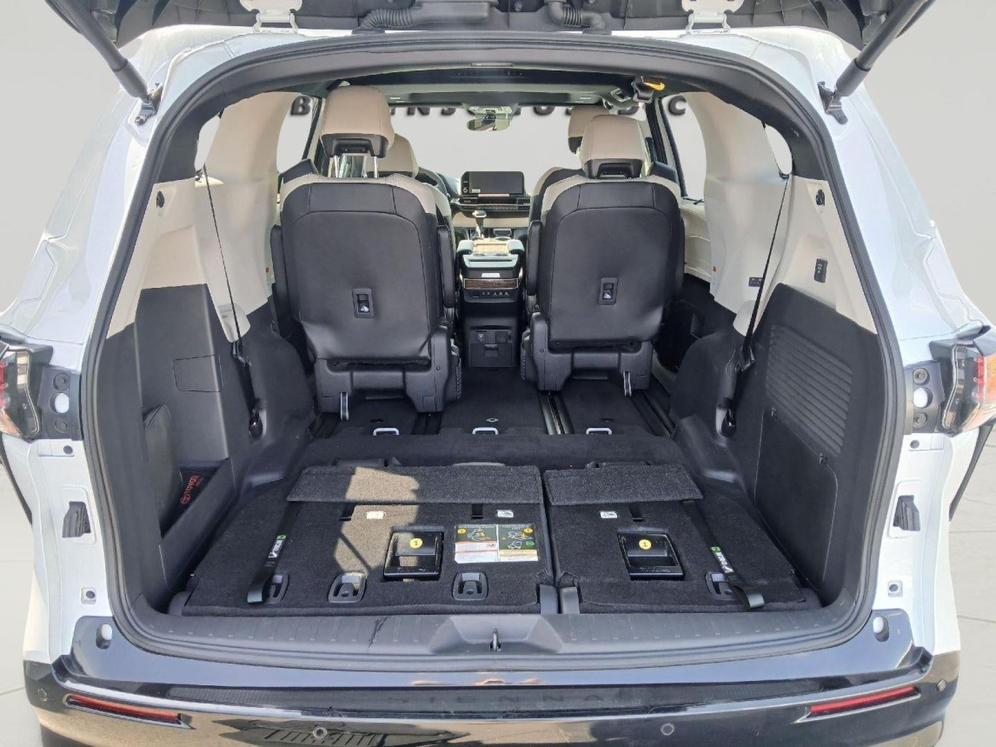 2025 Toyota Sienna Platinum 7-Passenger