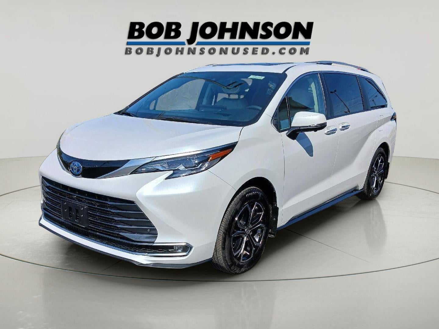 2025 Toyota Sienna Platinum 7-Passenger