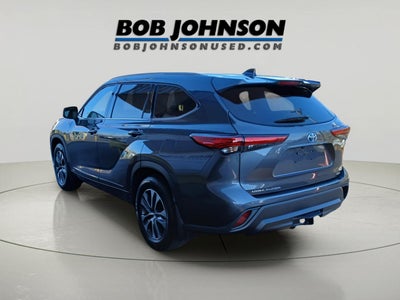 2022 Toyota HIGHLANDER HYBRD XLE