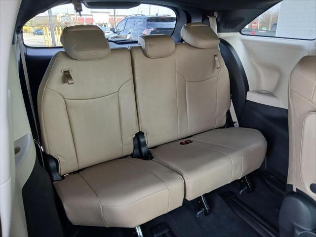 2023 Toyota SIENNA XLE AWD XLE 7-Passenger