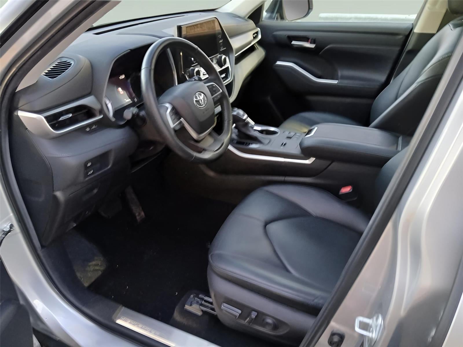 2023 Toyota HIGHLANDER HYBRD XLE