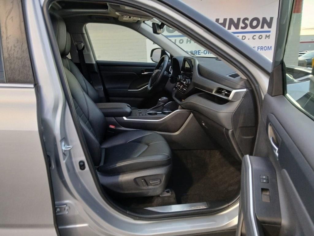 2023 Toyota HIGHLANDER HYBRD XLE