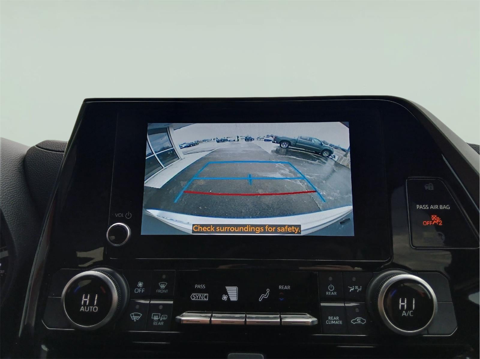 2023 Toyota HIGHLANDER LE