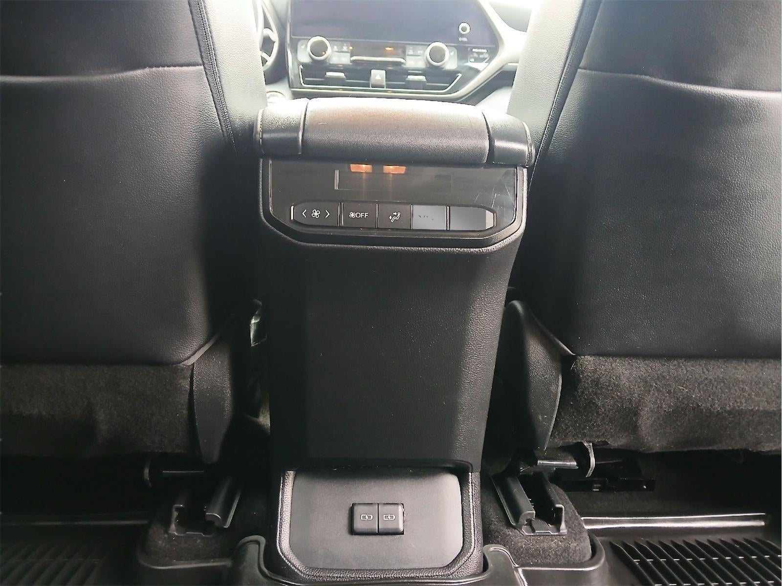 2023 Toyota HIGHLANDER XLE AWD