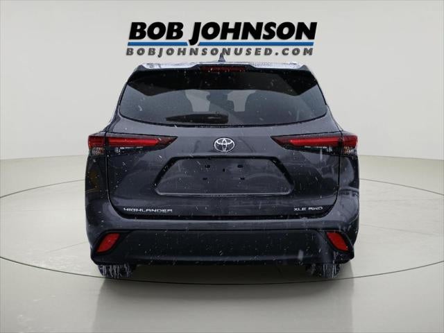 2024 Toyota HIGHLANDER XLE