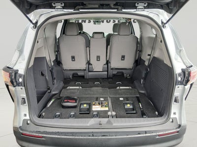 2021 Toyota SIENNA LE LE 8-Passenger