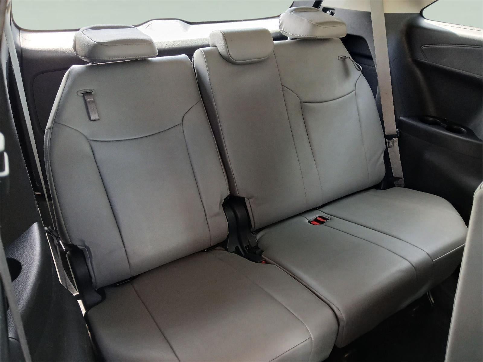 2025 Toyota Sienna XLE FWD 8-PASSENGER