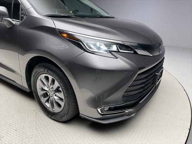 2023 Toyota Sienna XLE 8-Passenger