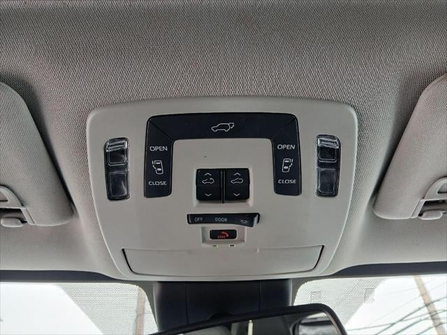 2024 Toyota SIENNA XLE MINIVAN