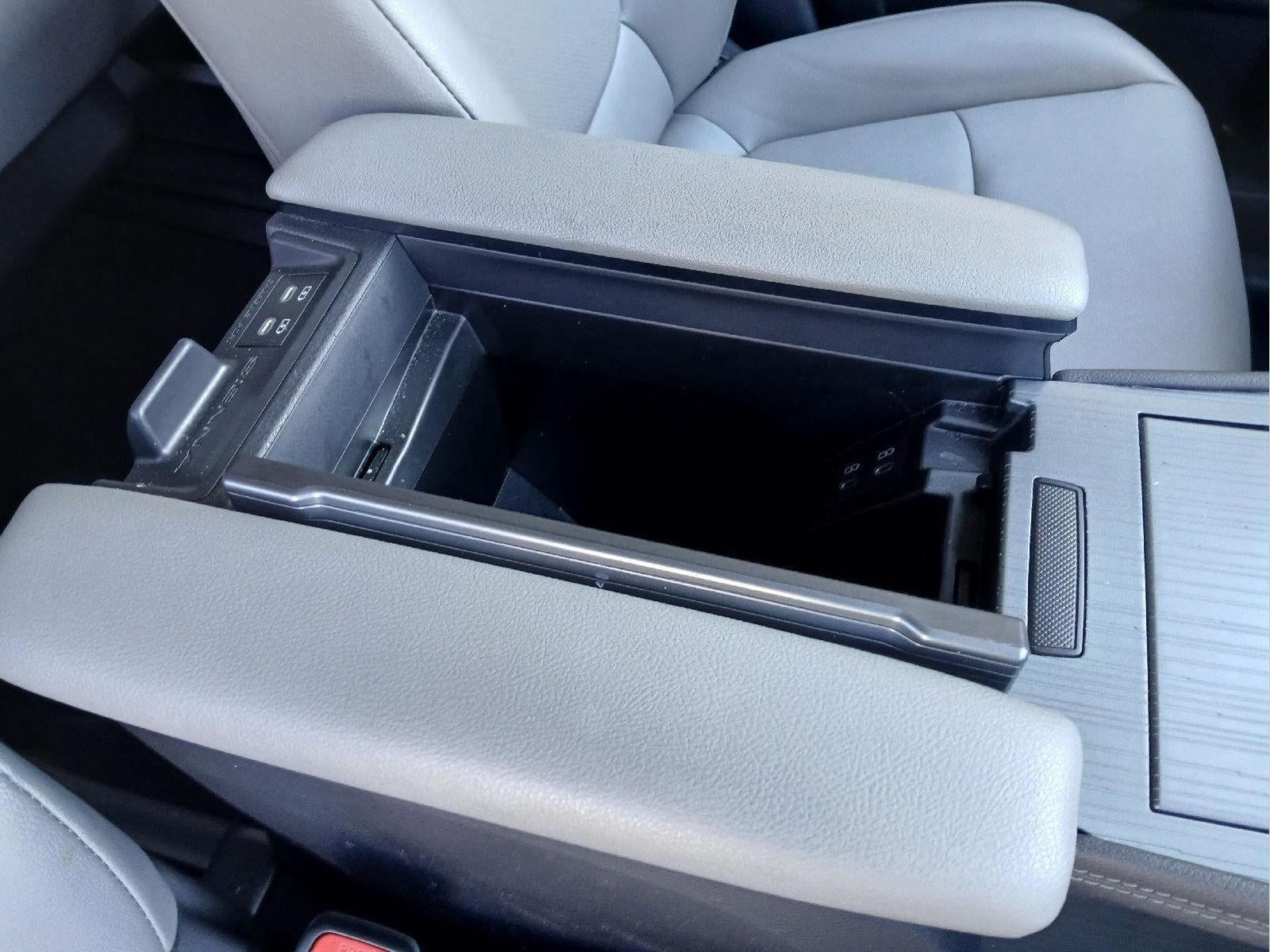 2026 Toyota Sienna XLE 8-Passenger