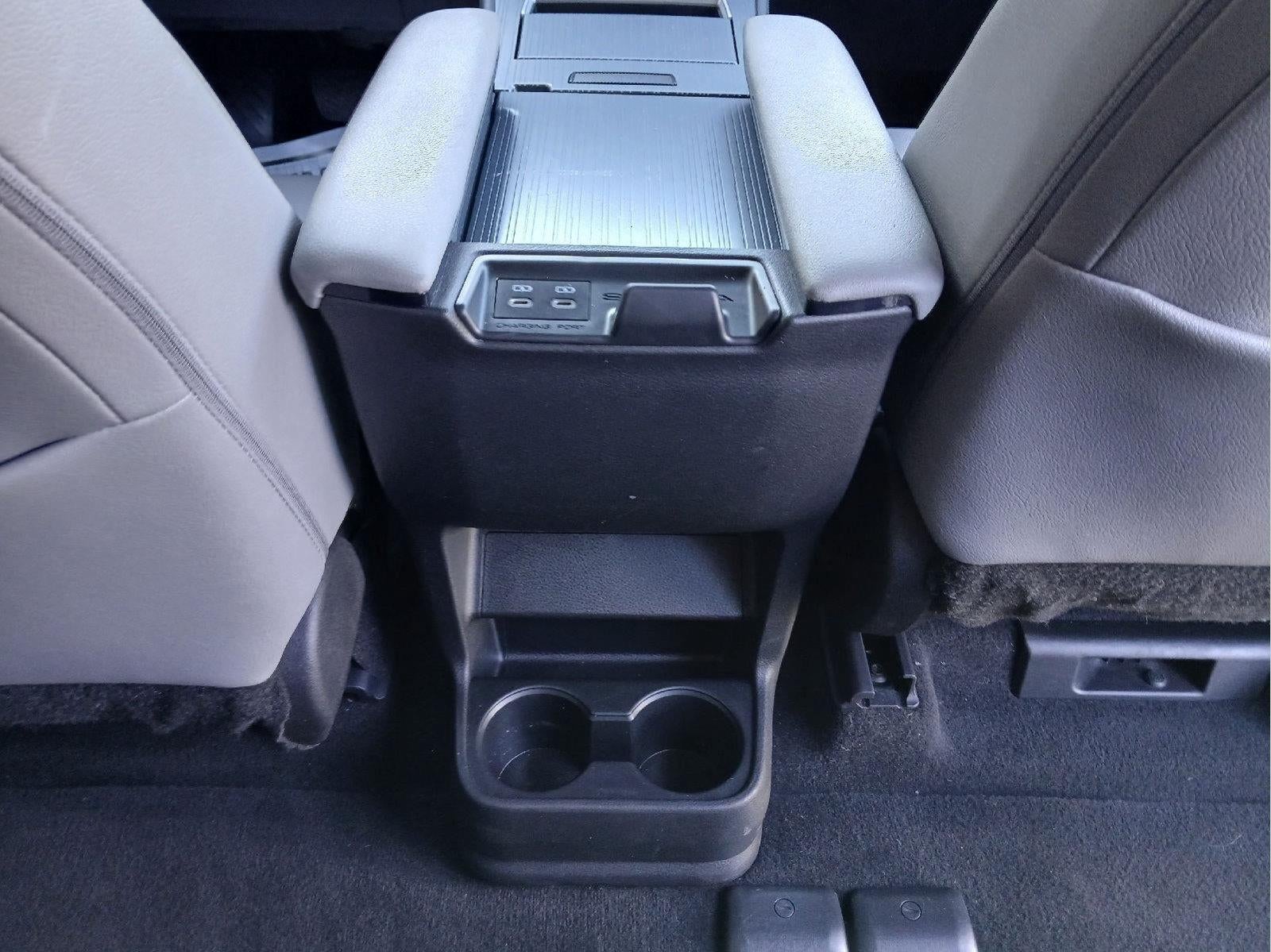 2026 Toyota Sienna XLE 8-Passenger