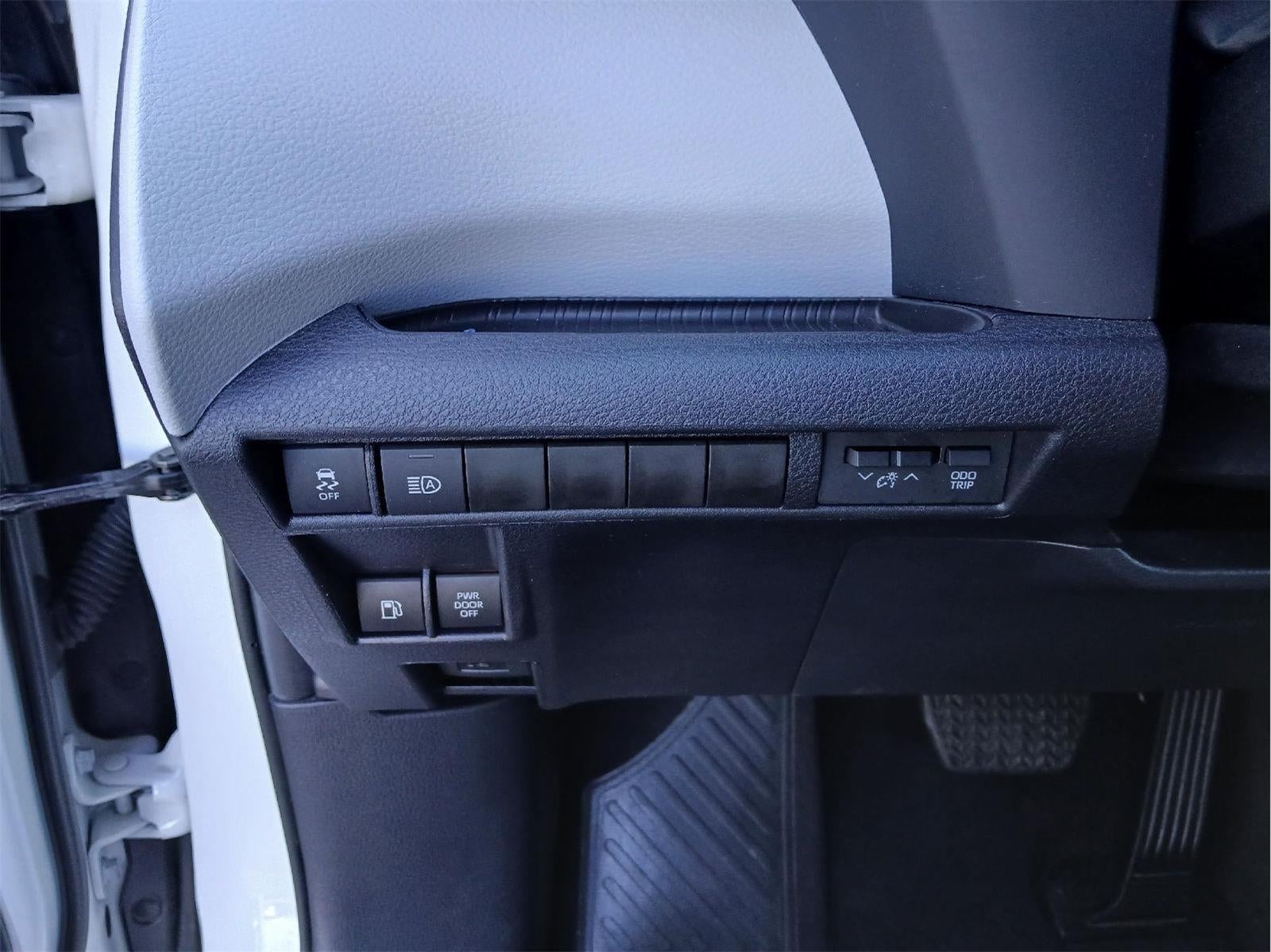 2026 Toyota Sienna XLE 8-Passenger
