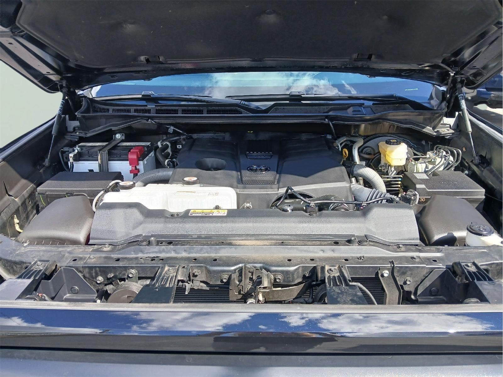 2025 Toyota TUNDRA 4X4 SR5