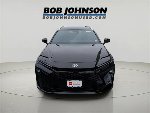 2025 Toyota CROWN SIGNIA XLE