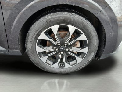 2023 Kia Carnival EX