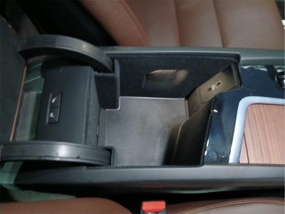 2023 Volvo XC60 Plus Dark Theme