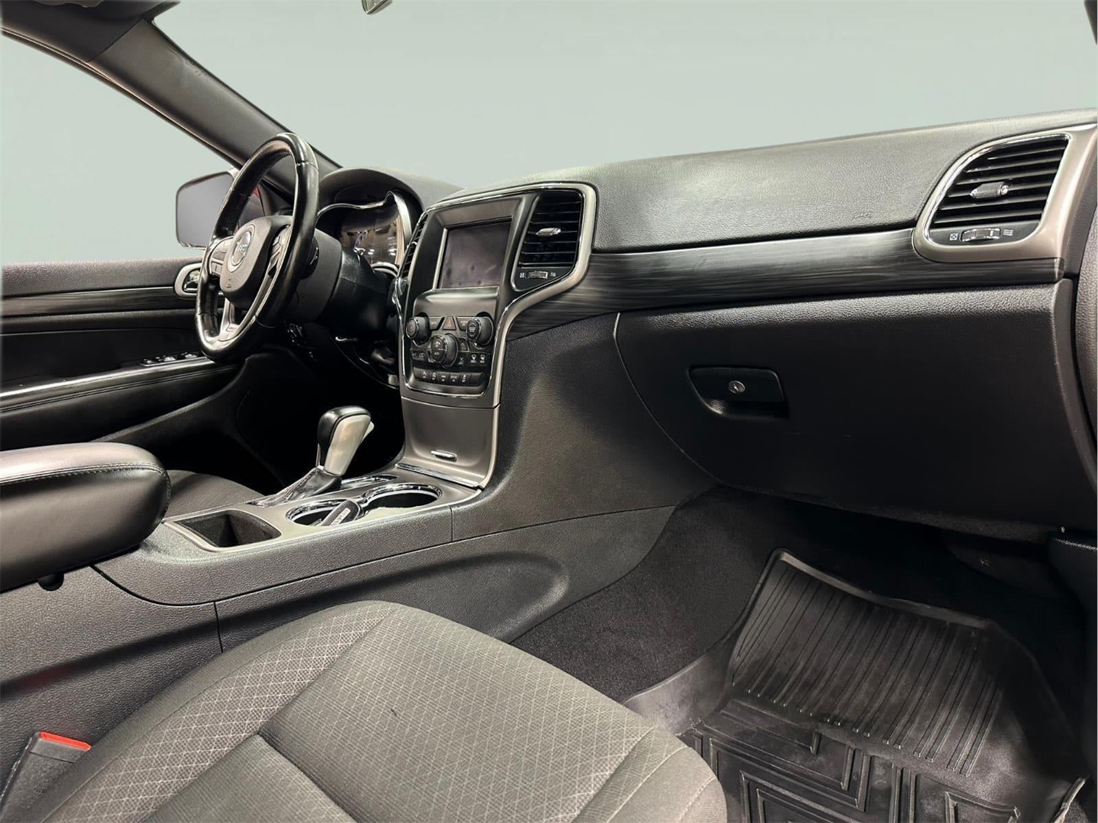 2020 Jeep Grand Cherokee Laredo E 4x4