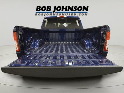 2022 RAM 1500 Big Horn Crew Cab 4x4 5'7" Box