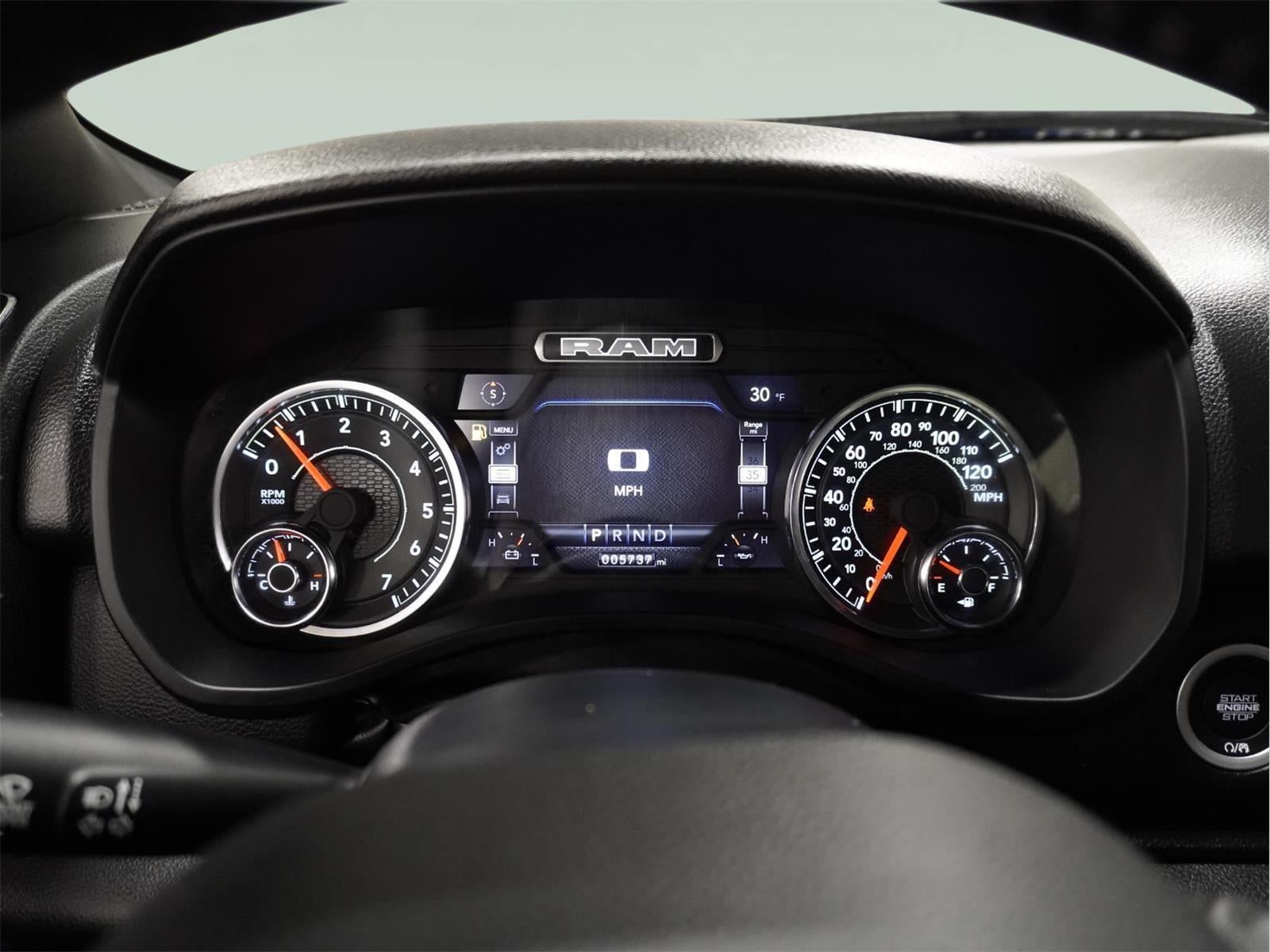 2023 RAM 1500 Big Horn Crew Cab 4x4 5'7" Box