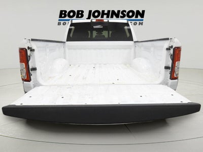 2022 RAM 1500 Big Horn Crew Cab 4x4 5'7" Box