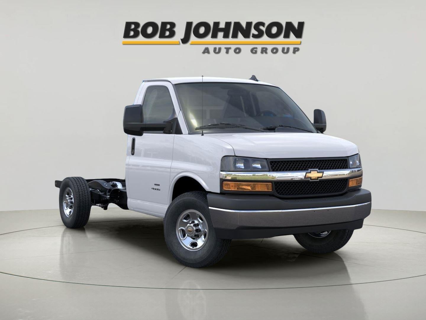 2025 Chevrolet Express Cutaway 3500 1WT