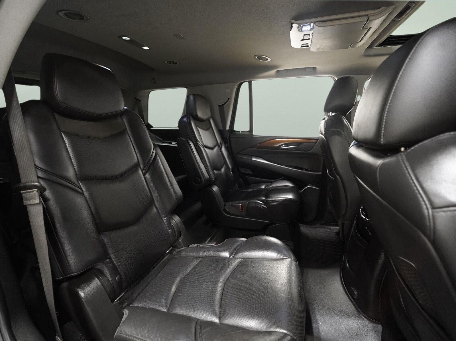 2018 Cadillac Escalade Luxury