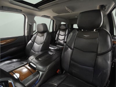 2018 Cadillac Escalade Luxury